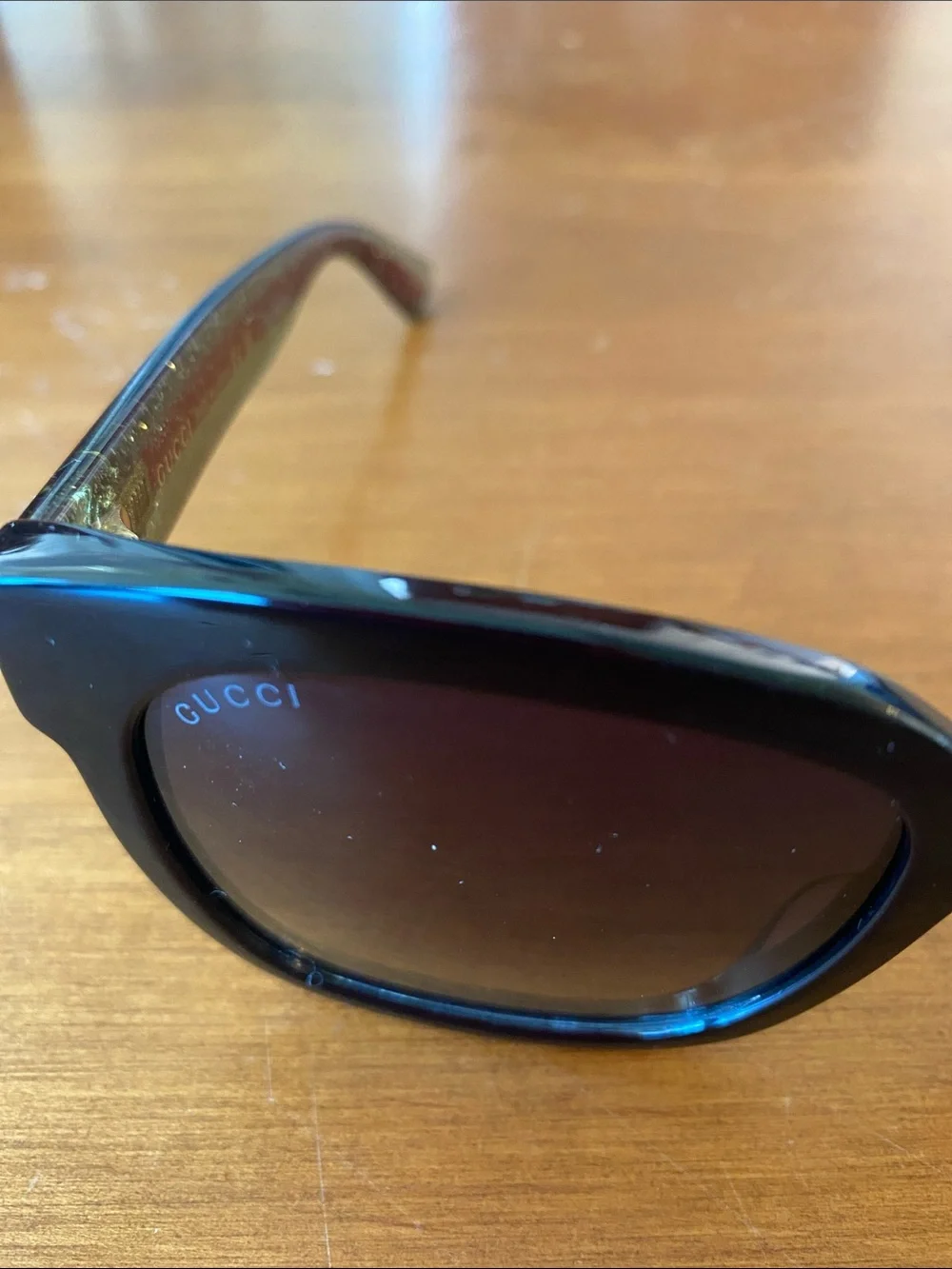 Gucci sunglasses. Stunning. GG0034SN…. 002.    54 20 140. Great condition!!!